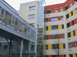 Prosklený výtah LC maxi 1050 v Kolínské nemocnici