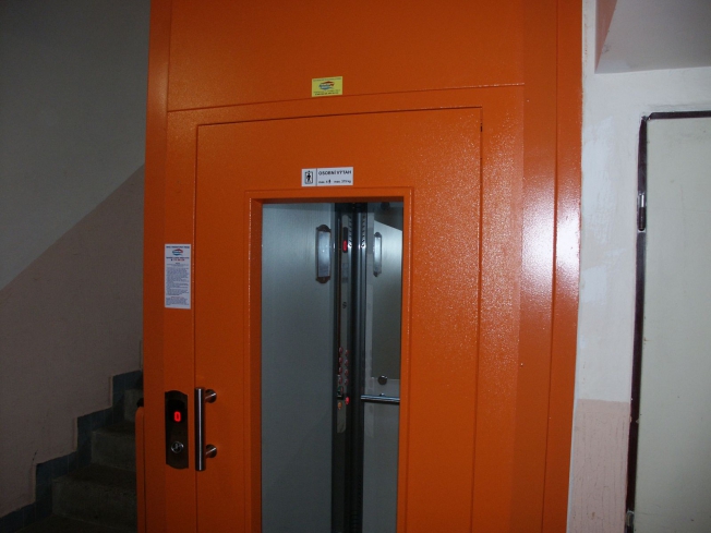 Výtahy PV - V.Špály 6,12, Prostějov, prosklená šachta